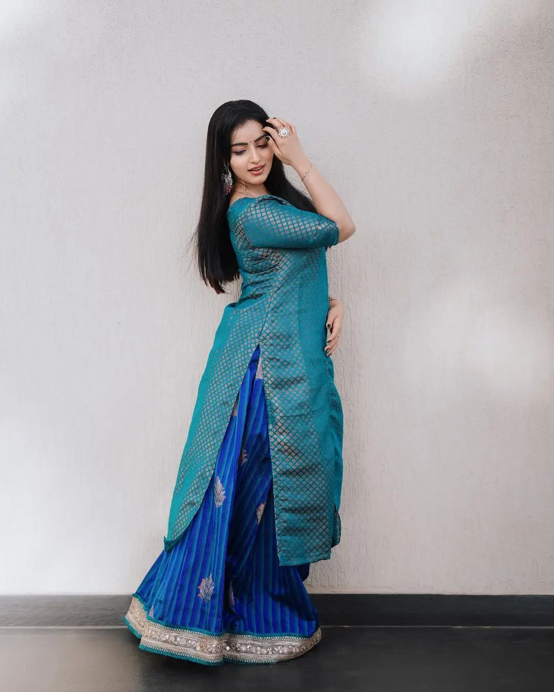 Malavika Menon In South Indian Traditional Blue Gown